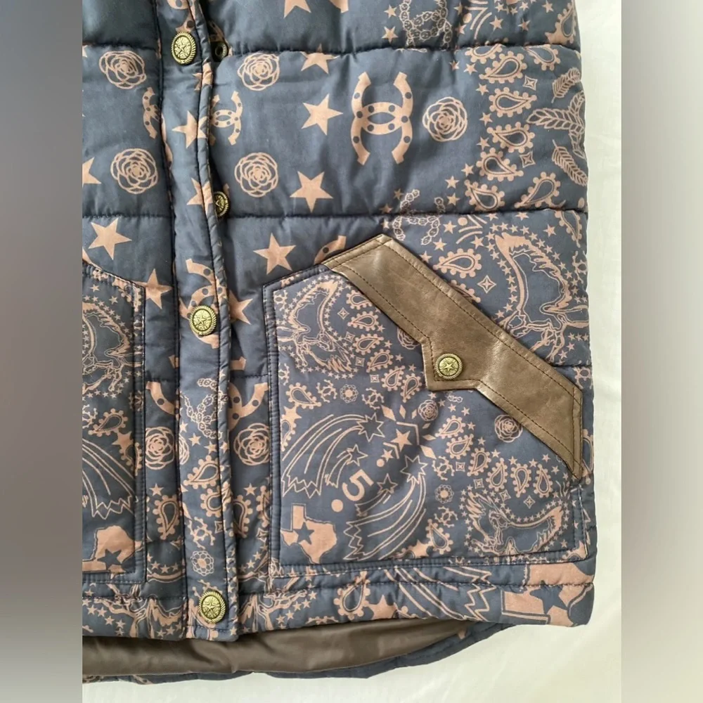 Chanel Paris Dallas Vest sz 36 - Picture 6 of 12